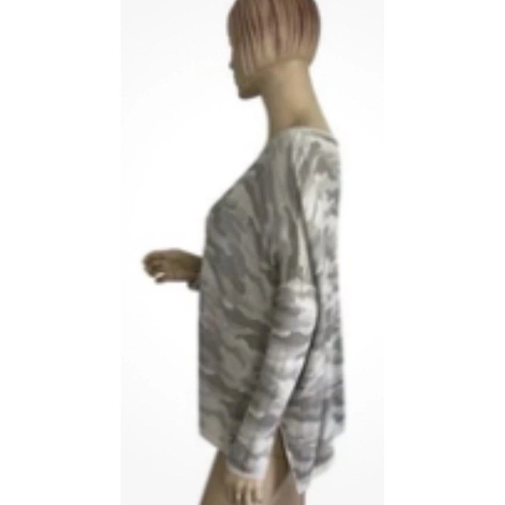 Kerisma Camo Print Vneck Lightweight Dolman Sleeve Sweater Womens Size M/L - Picture 9 of 16
